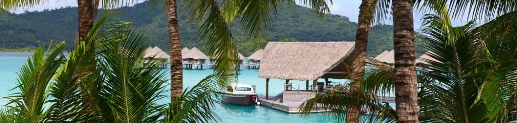 alt="buckeltest overwater bungalows Bora Bora french Polynesia"