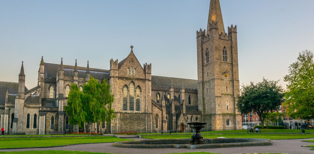 alt="St. Patrick's Church in Dublin, Ireland"