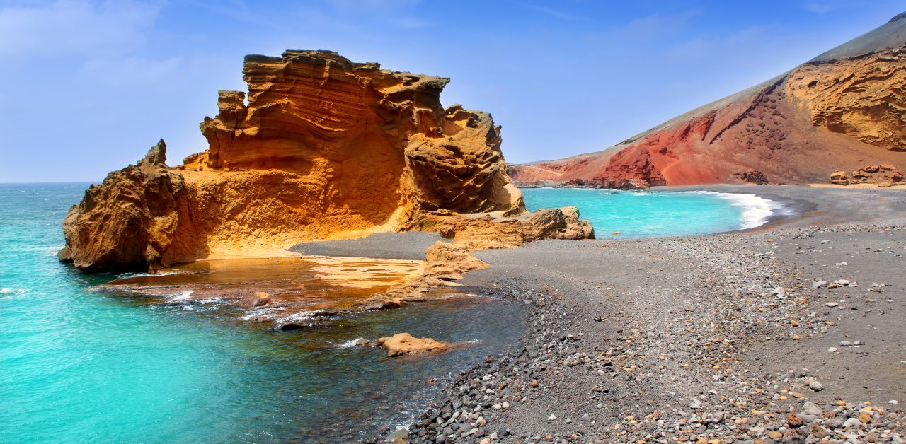 alt="Lanzarote El Golfo Lago de los Clicos"