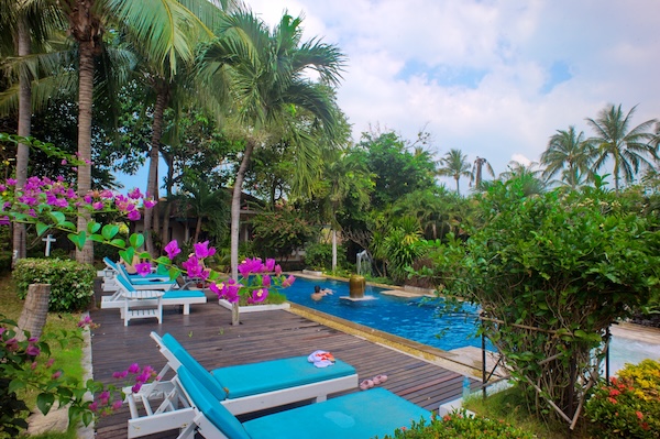 alt="the bay Samui beach resort pool 2 Koh Samui Thailand Hotel Deal"