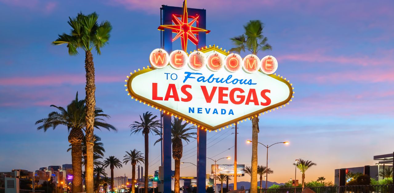 alt="Cheap vacation in Las Vegas Nevada, USA"